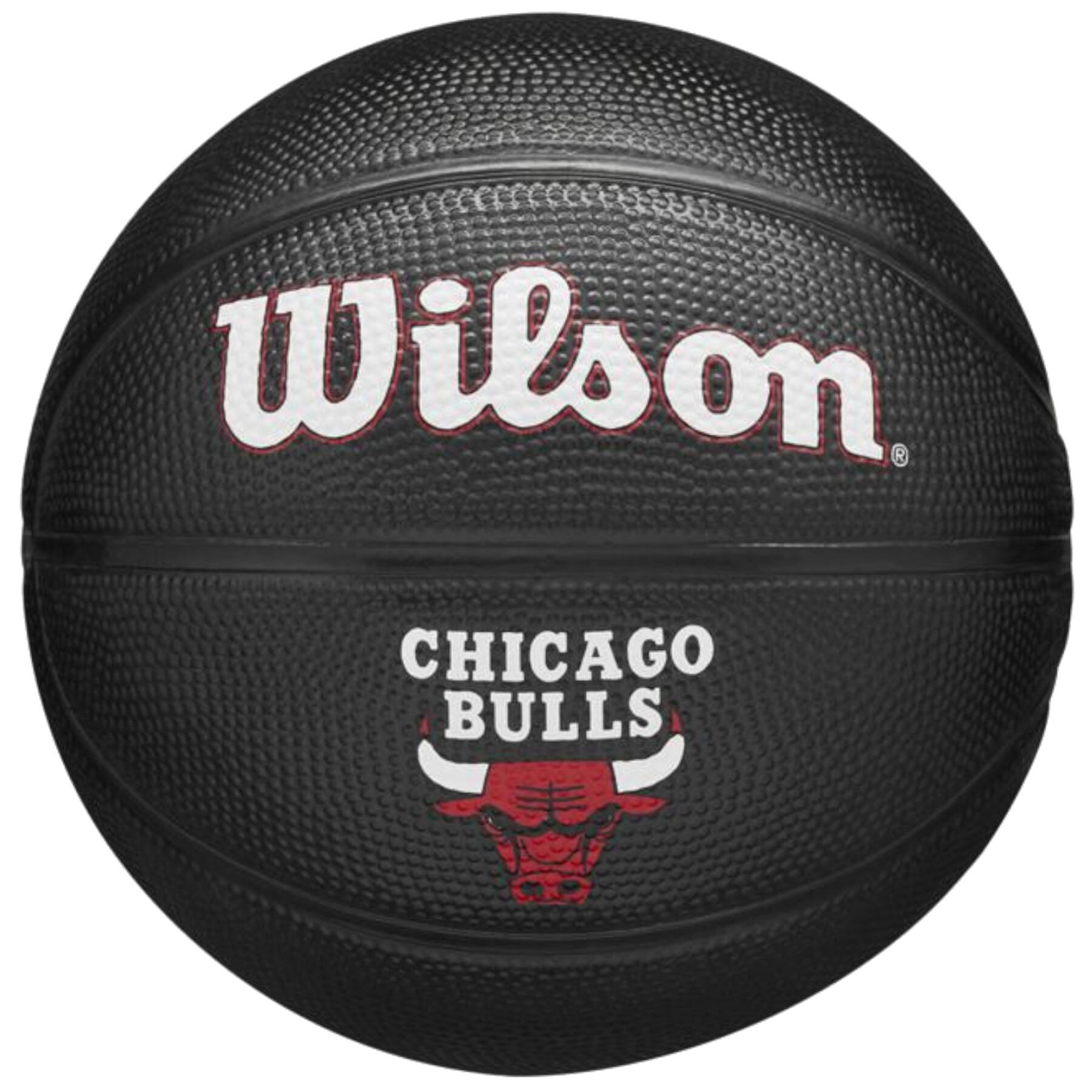 Wilson Chicago bulls mini size 3 matte black basketball