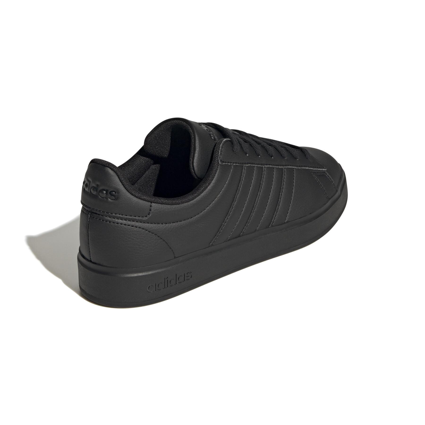 Comfortable large court sneakers adidas Cloudfoam